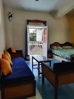 Bright Terrace Flat Workcation - Candolim Beach Rd